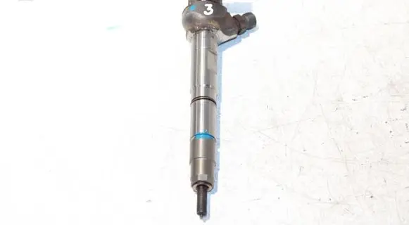 Volkswagen PASSAT B8 Fuel injector 04L130277AC 0445110469