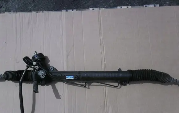 Volkswagen PASSAT B5 Steering rack 8D1422065R