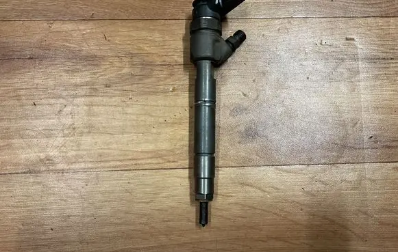 Mercedes-Benz B W245 Fuel injector A6400701287 464007