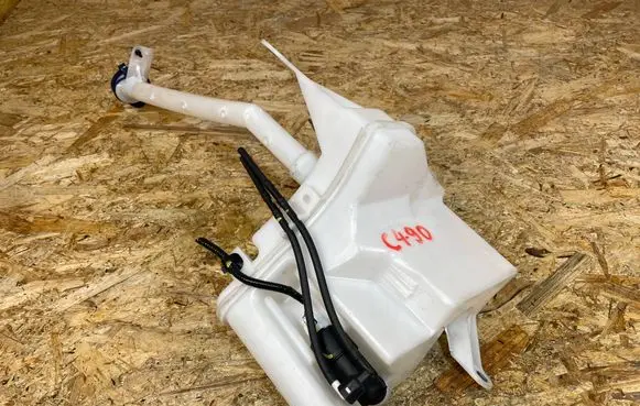 Toyota C-HR I Windshield washer fluid reservoir/tank 85310F4040