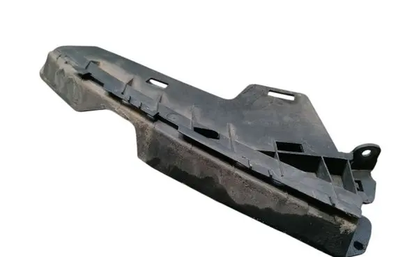 Volvo XC70 Front bumper mounting bracket 30796388