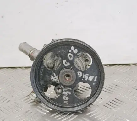 Opel Insignia A Power steering pump 55563329