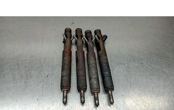 Ford Focus Fuel injectors set XS4QTE
