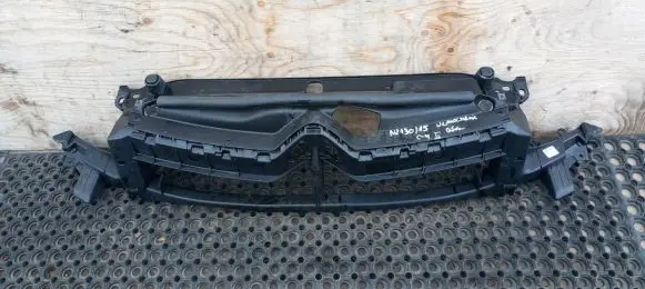 Citroen C4 II Radiator trim 