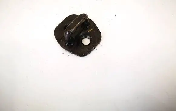 Nissan Note (E11) Front door lock loop/hook striker 