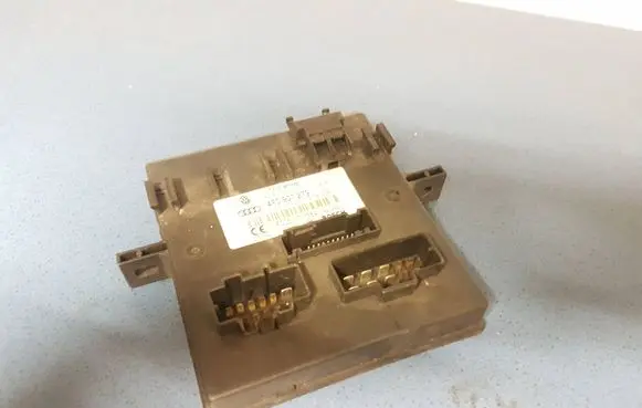 Audi A6 S6 C6 4F Comfort/convenience module 4F0907279 F005V00384 4F0910279