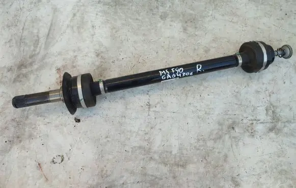 BMW M5 F90 Rear driveshaft 7856936 33207856936