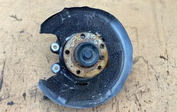 BMW 5 F10 F11 Rear wheel hub 67937700
