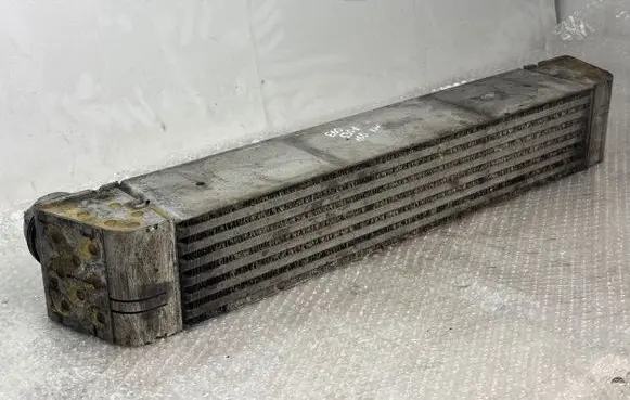 BMW 5 E60 E61 Intercooler radiator 4710783 17514710783 471078301