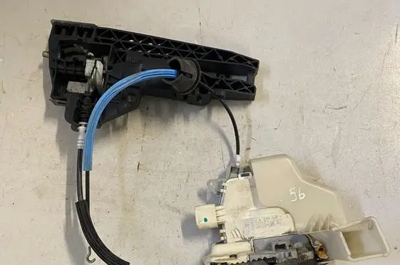 Audi A5 8T 8F Front door lock 8J1837015C