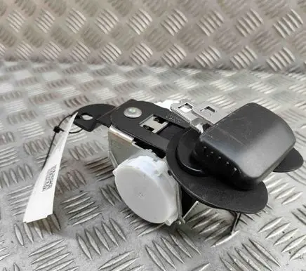 BMW X2 F39 Middle seatbelt (rear) 7441675