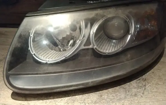 Hyundai Santa Fe Headlight/headlamp 921012BXXX
