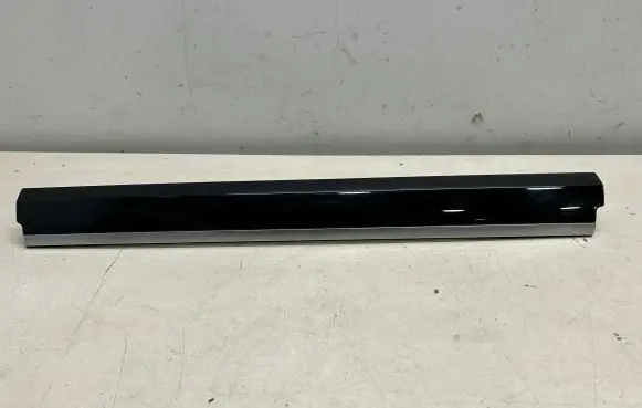 Porsche Cayenne (92A) Dashboard glove box trim 7P5857222P