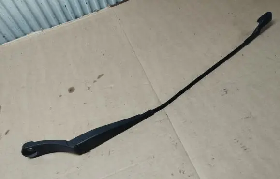 Peugeot 308 Front wiper blade arm 97036203