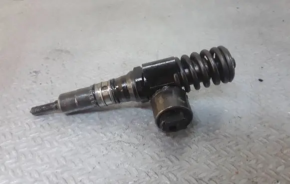 Audi A6 S6 C6 4F Fuel injector 0414720404 03G130073G