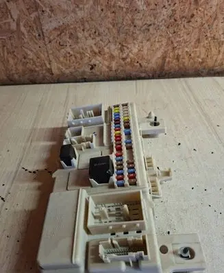 Volvo V50 Fuse module 31254317 05139835