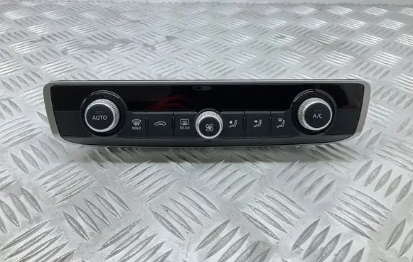 Audi A3 S3 8V Climate control unit 8V0820043C