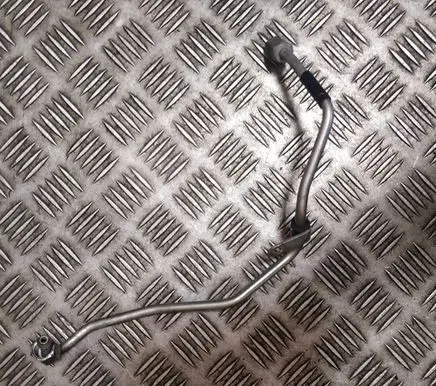 Lexus UX Fuel line pipe