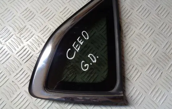 KIA Ceed Side middle window/glass 43R000083
