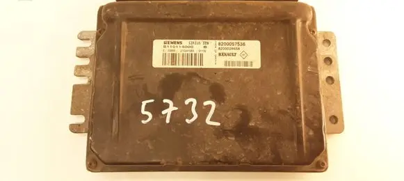 Ford Focus Engine control unit/module S110114000 8200057536 5732