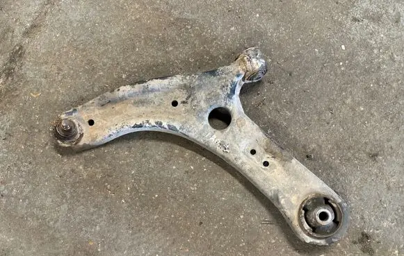 Hyundai i20 (GB IB) Front control arm