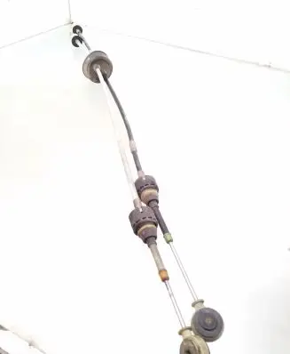 Opel Astra H Gear shift cable linkage 55350266