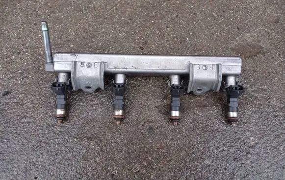 Nissan Note (E11) Fuel injectors set 0280158013