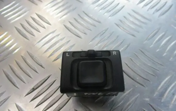 Suzuki Liana Wing mirror switch