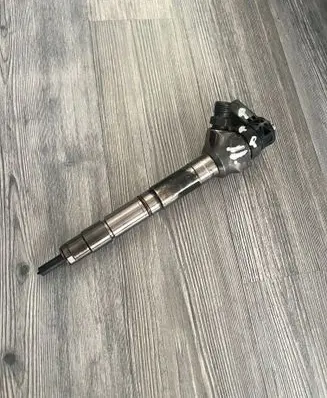 Skoda Octavia Mk3 (5E) Fuel injector 04L130277AC 0445110469