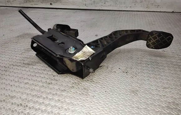 Clutch pedal