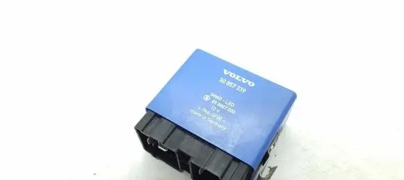 Volvo S40, V40 Other relay 30857339