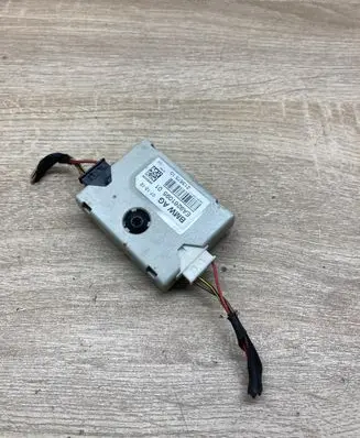 BMW 7 F01 F02 F03 F04 Aerial antenna amplifier 9261095 213675