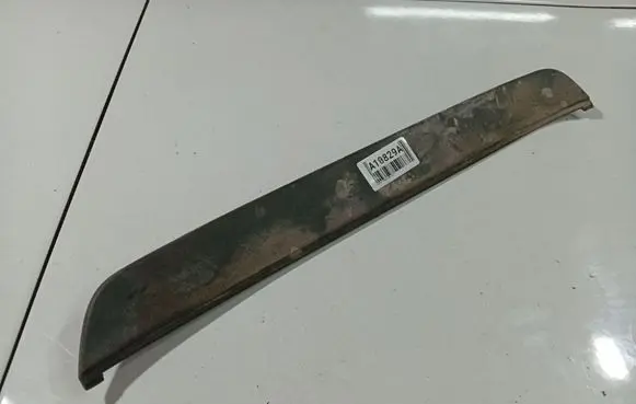 Subaru B9 Tribeca Rear sill trim cover 94061XA