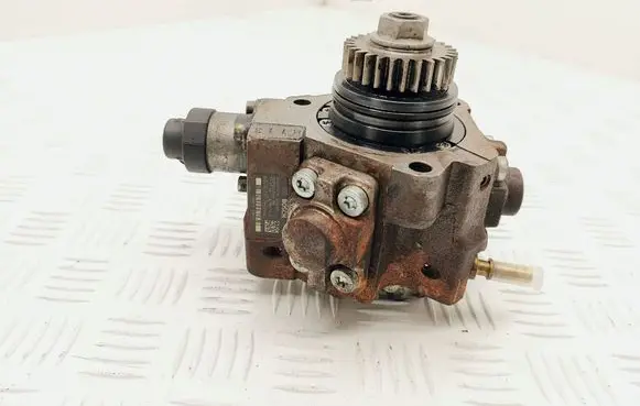 Renault Espace IV Fuel injection high pressure pump 8200679828