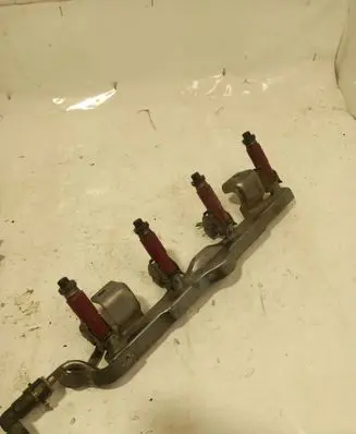 Mazda 3 I Fuel main line pipe