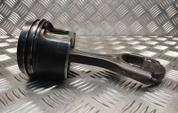 Subaru Outback Piston with connecting rod 