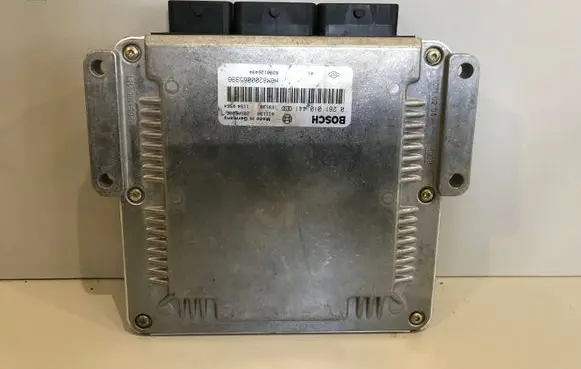 Volvo S40, V40 Engine control unit/module 0281010441 HOM8200065996 30630048