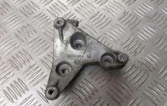 Honda Civic A/C compressor mount bracket 8972624630