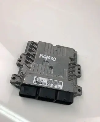 Citroen C4 Grand Picasso Engine control unit/module 9804127280