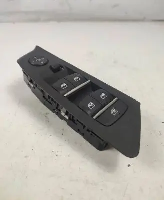 BMW 5 G30 G31 Electric window control switch 6832721
