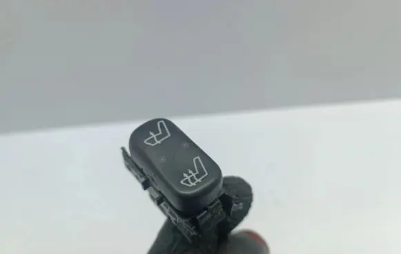 Mercedes-Benz ML W163 Seat heating switch 1638200210 03100620 A1638200210