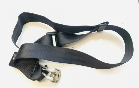Audi A4 S4 B5 8D Middle seatbelt (rear) 8d0857713 560298402a