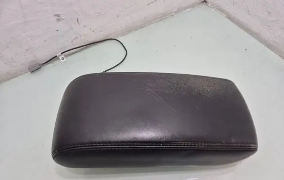 Jeep Grand Cherokee Armrest X85003904BL