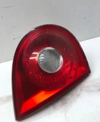 Volkswagen Golf V Tailgate rear/tail lights 1K6945093F 028500104A A00085589