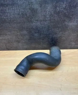 Audi A4 S4 B5 8D Coolant pipe/hose 