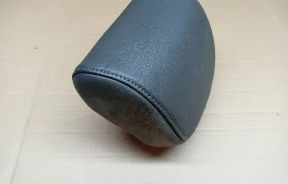 Skoda Superb B6 (3T) Rear seat headrest 