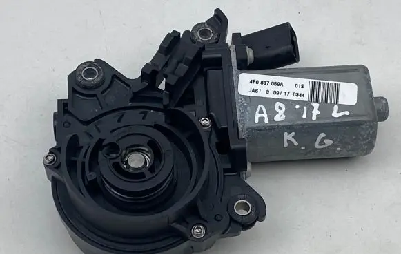 Audi A8 S8 D4 4H Rear door soft close latching motor 4F0837059A 4F0837059