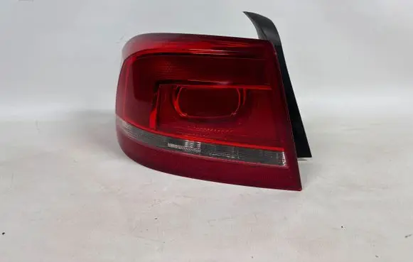 Volkswagen PASSAT B7 Front bumper