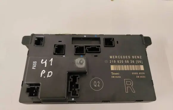Mercedes-Benz CLS C219 Door control unit/module 2198200826 00008536