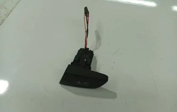 Toyota Aygo AB10 Air conditioning (A/C) switch 